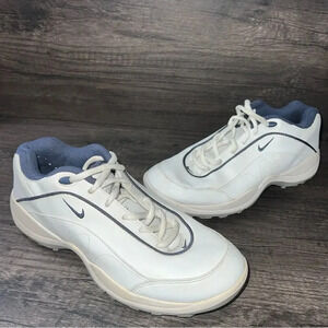 Vintage Nike Golf Women’s Lace Up Tennis Shoes with Plastic Spike Bottoms Size 7